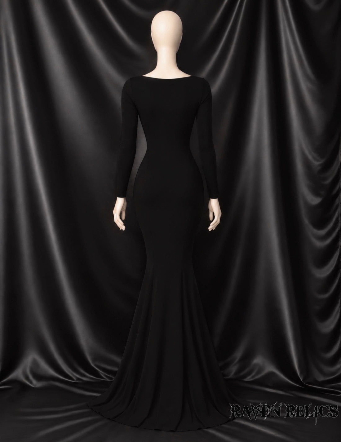 Siren’s Spell | Black Gothic Mermaid Gown